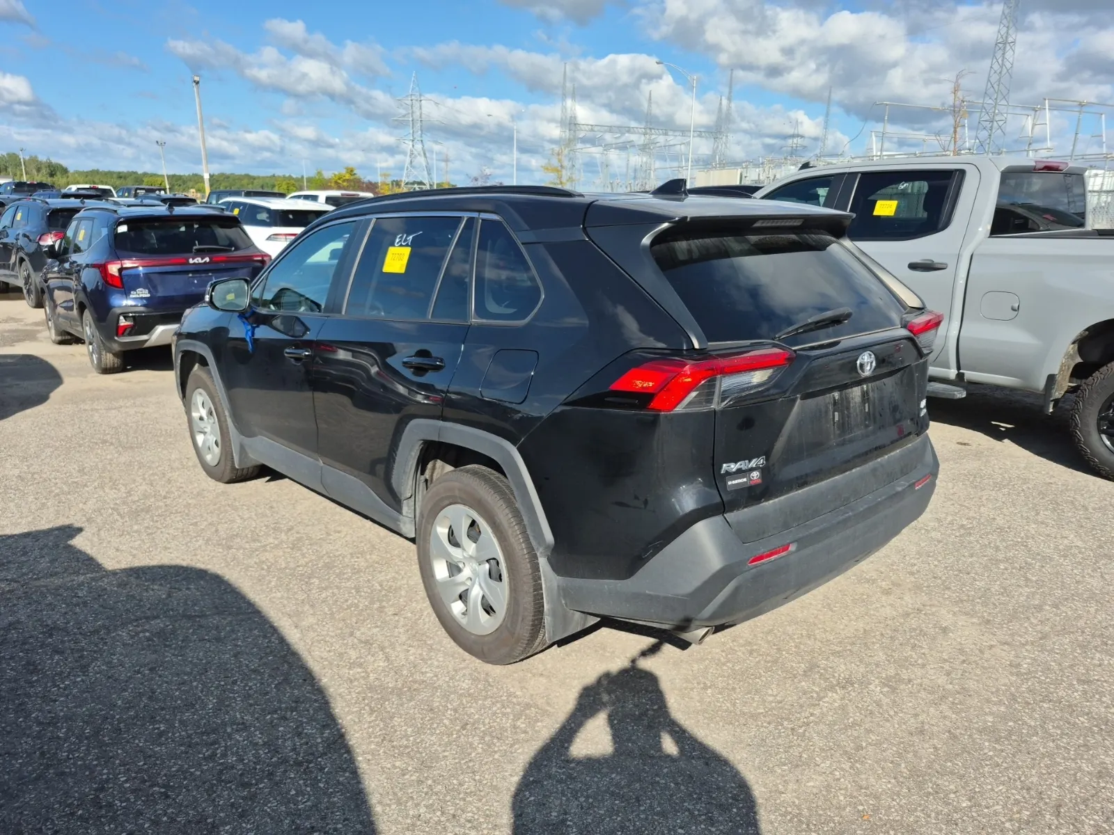 Driver Rear 3/4 Photo