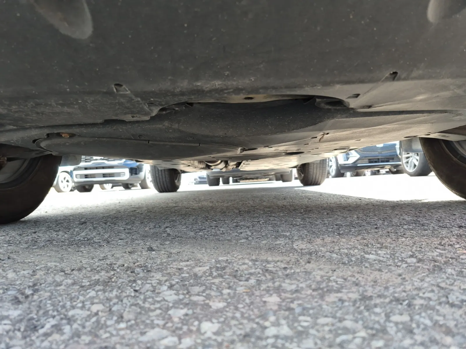 Undercarriage - Front Photo