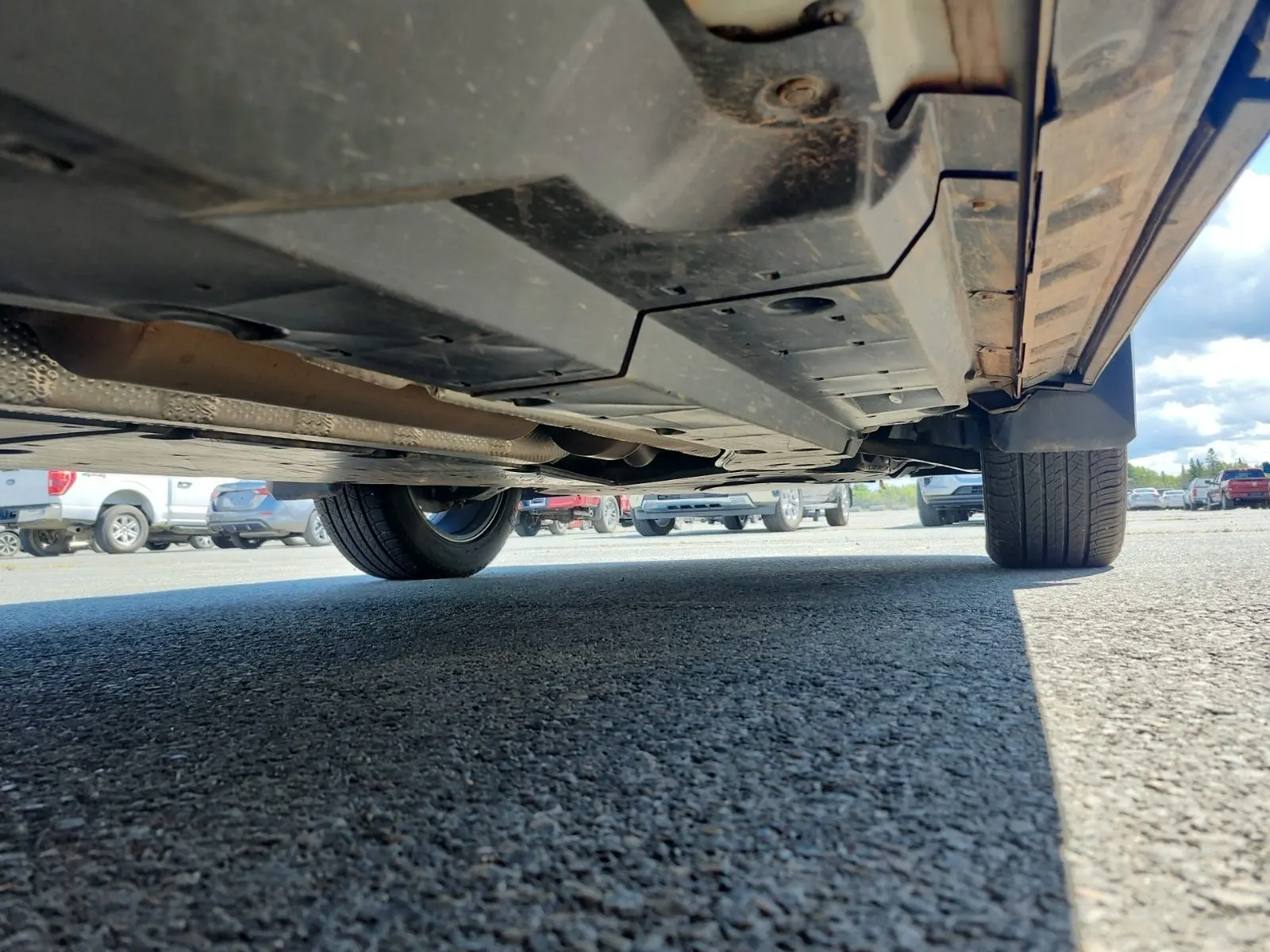 Undercarriage - Passenger Photo