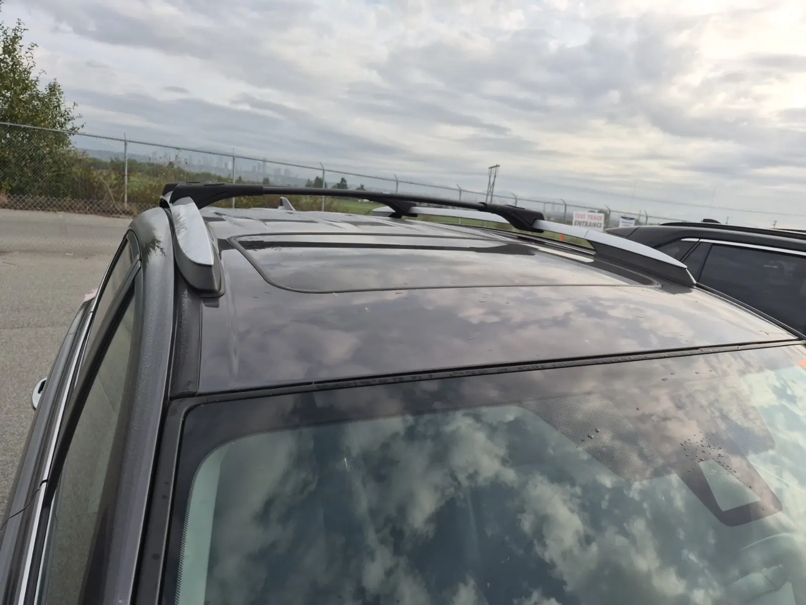Exterior Roof Photo