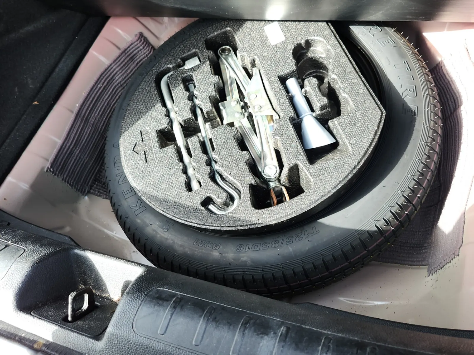Spare Tire & Wheel Photo