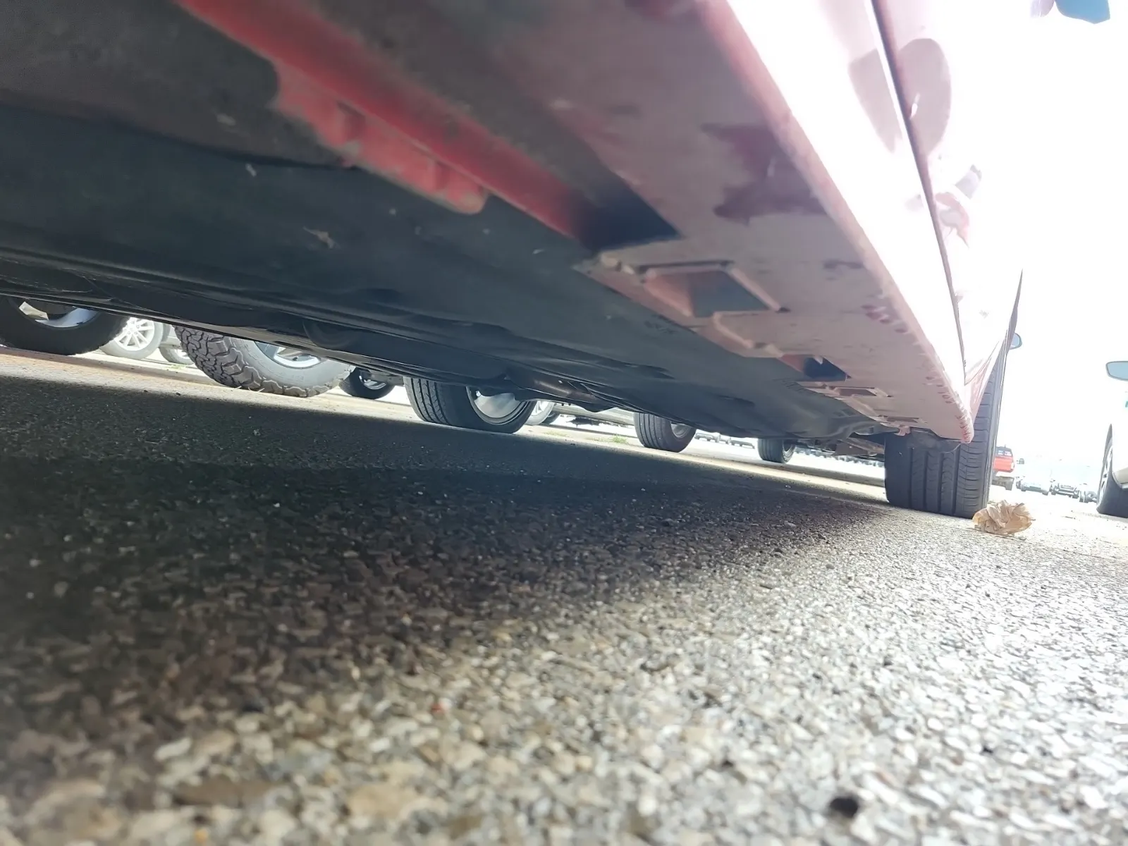 Undercarriage - Driver Photo
