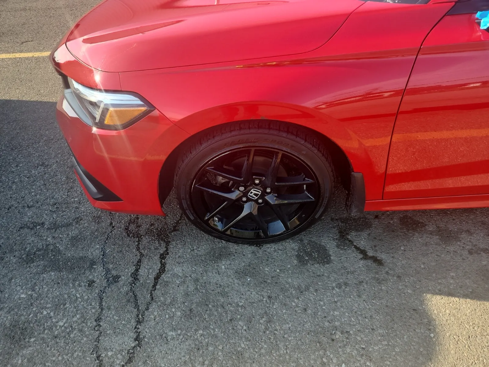 Front driver wheel/tire photo