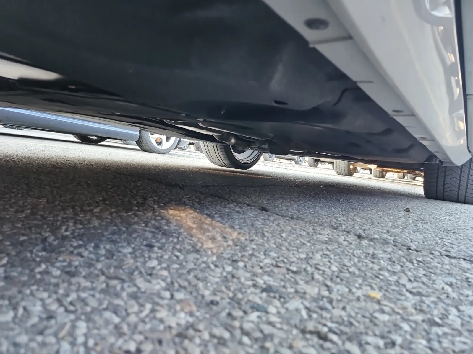 Undercarriage - Passenger Photo