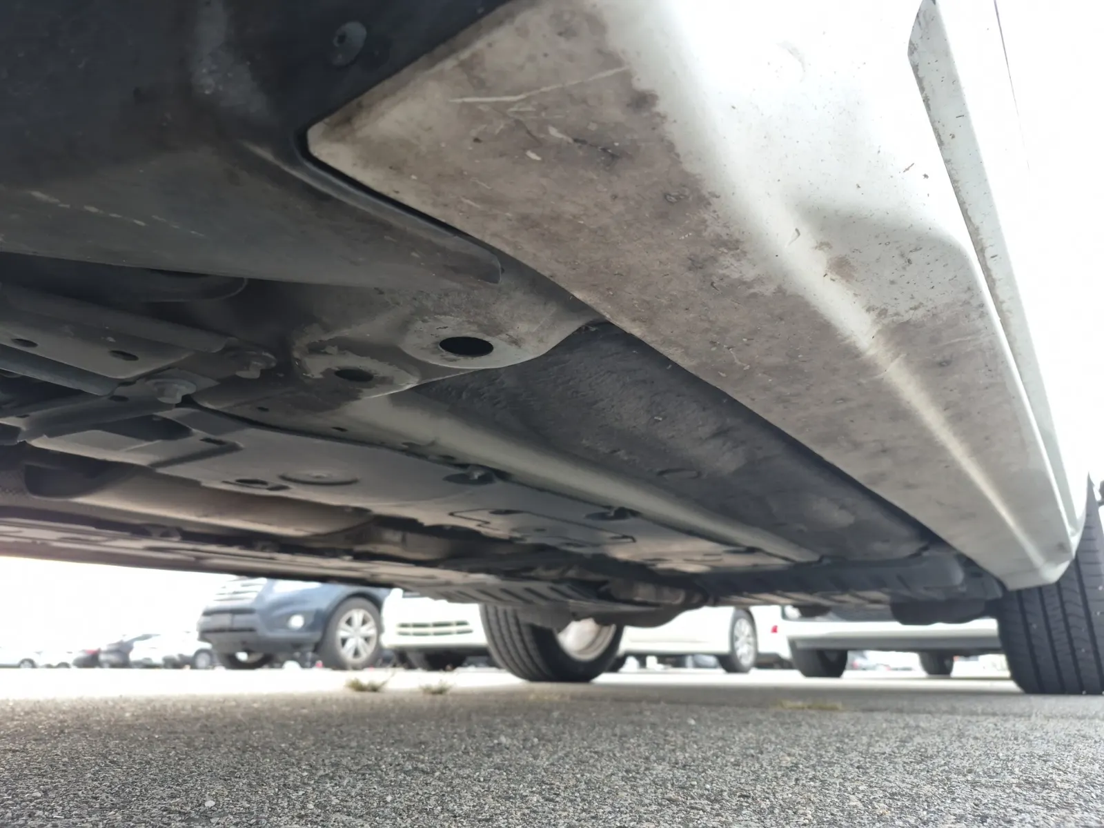 Undercarriage - Driver Photo