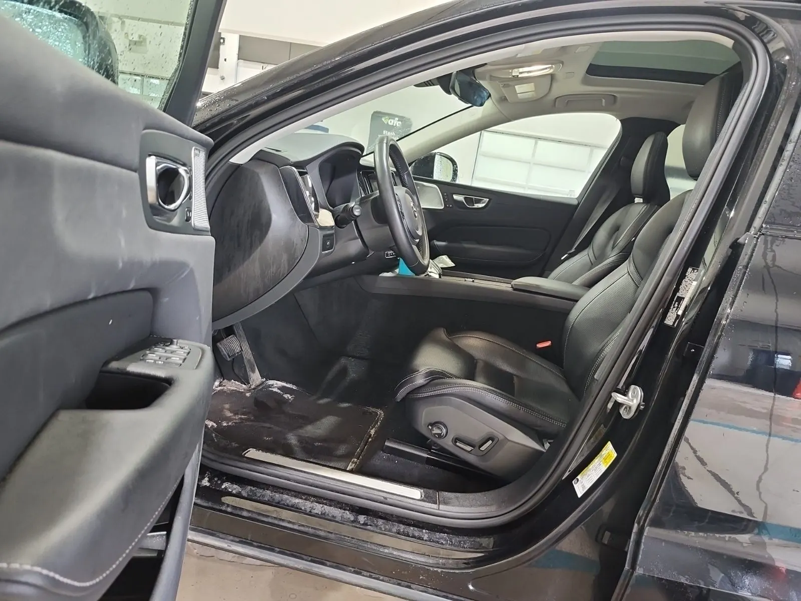 Front Interior Photo
