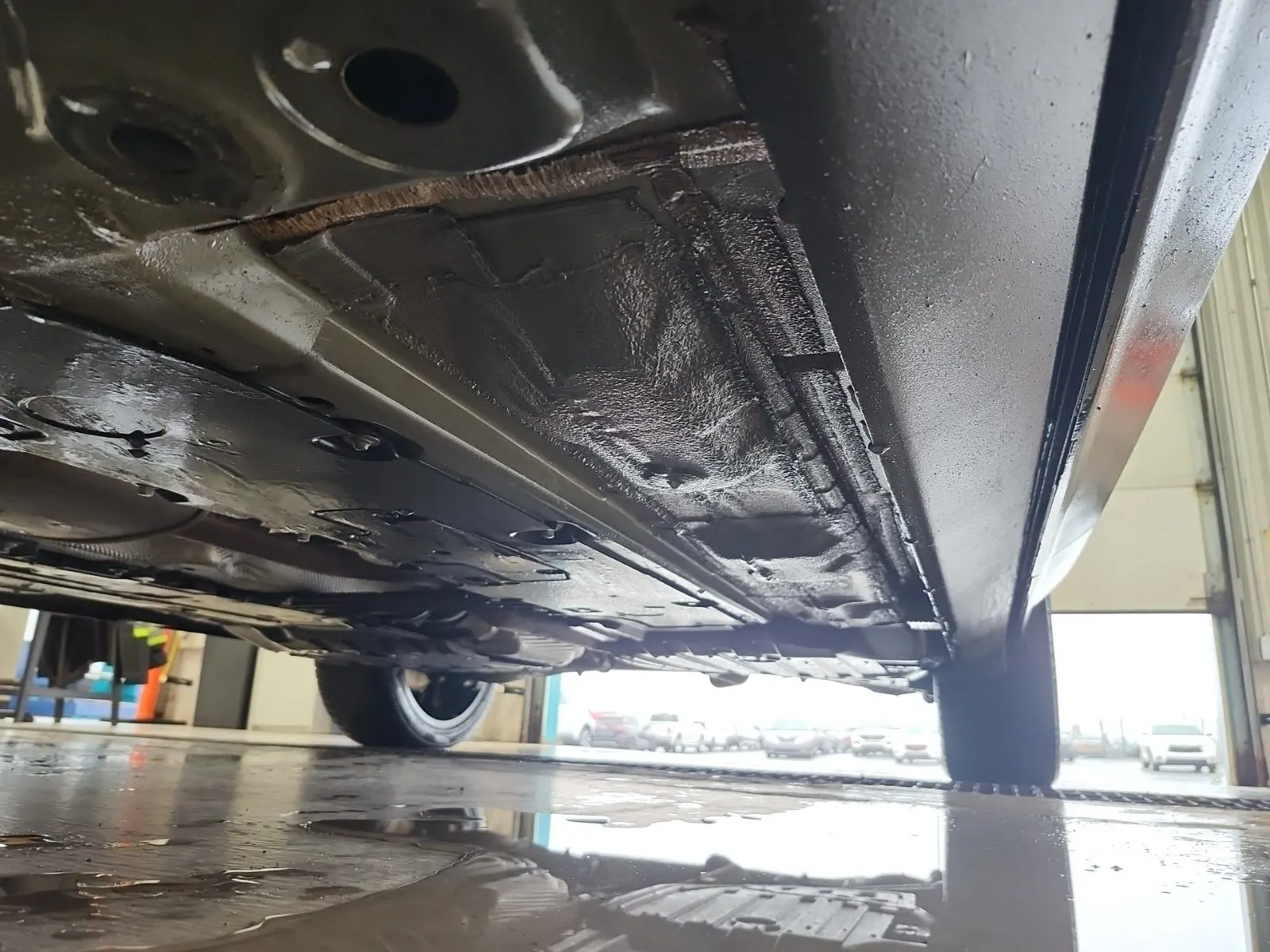 Undercarriage - Driver Photo
