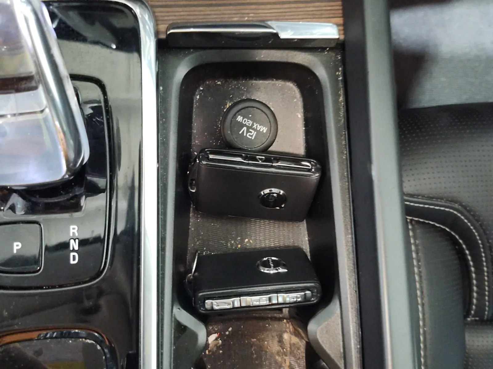 Keys/Fobs/Manual Photo