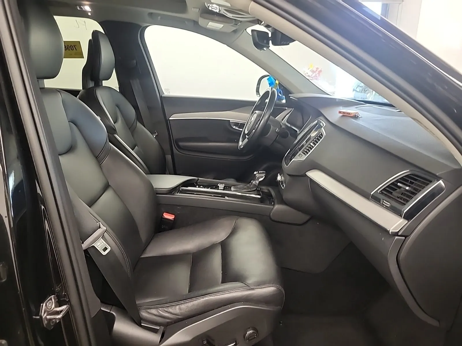 Right Side Interior Photo