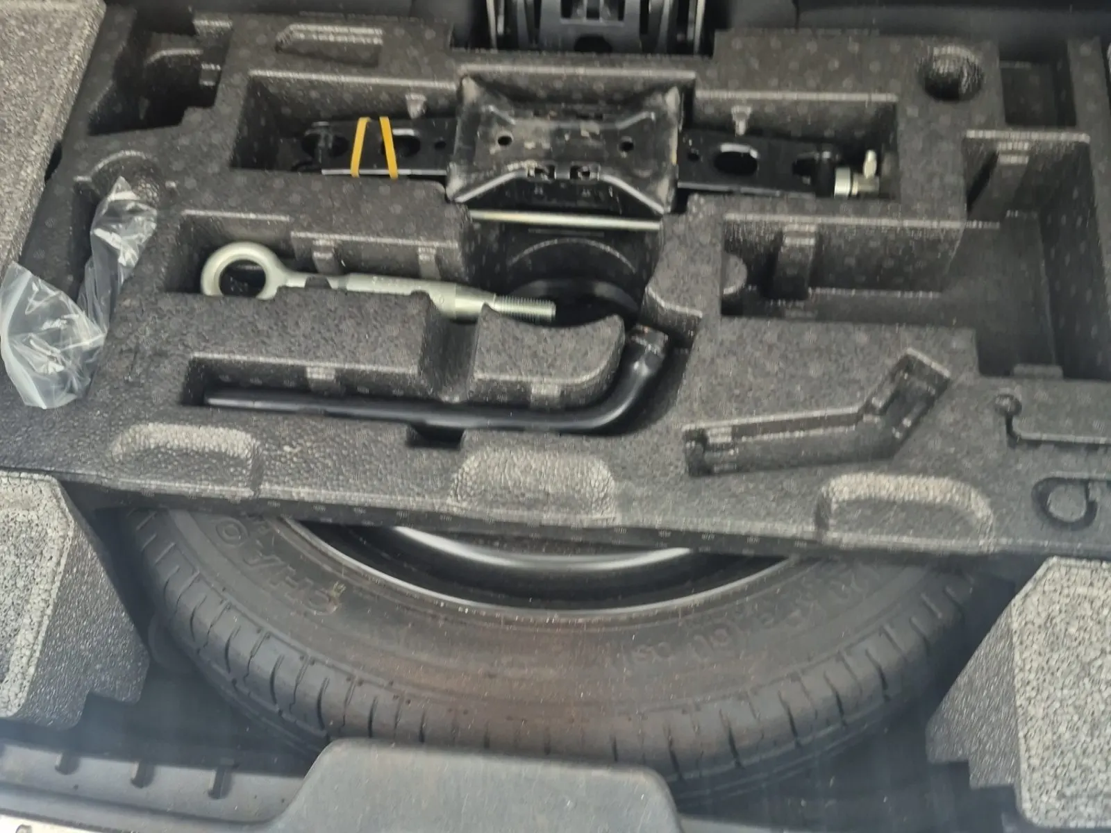 Spare Tire & Wheel Photo