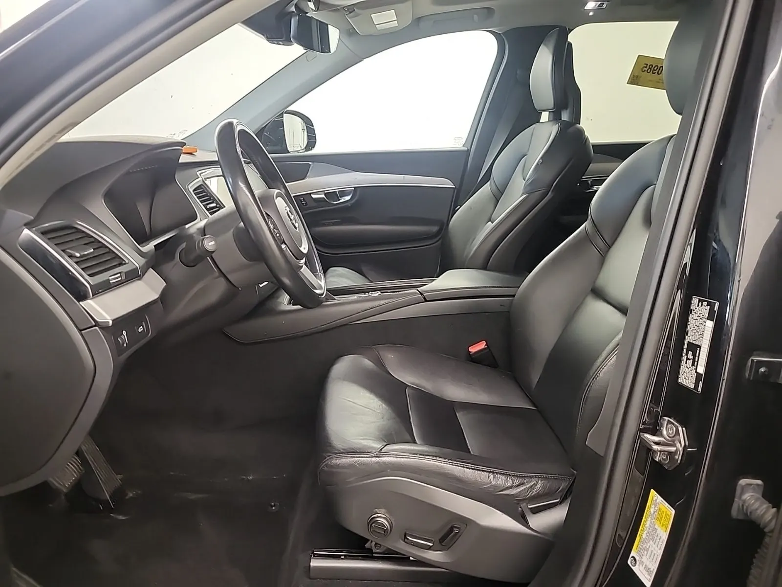 Front Interior Photo