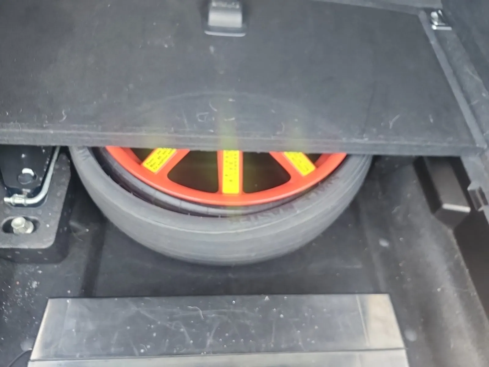 Spare Tire & Wheel Photo