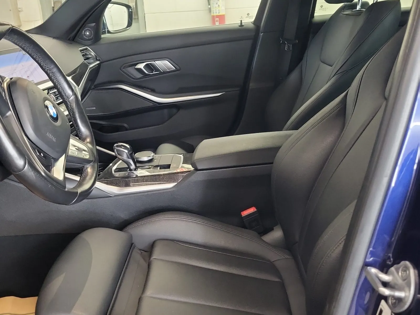Front Interior Photo