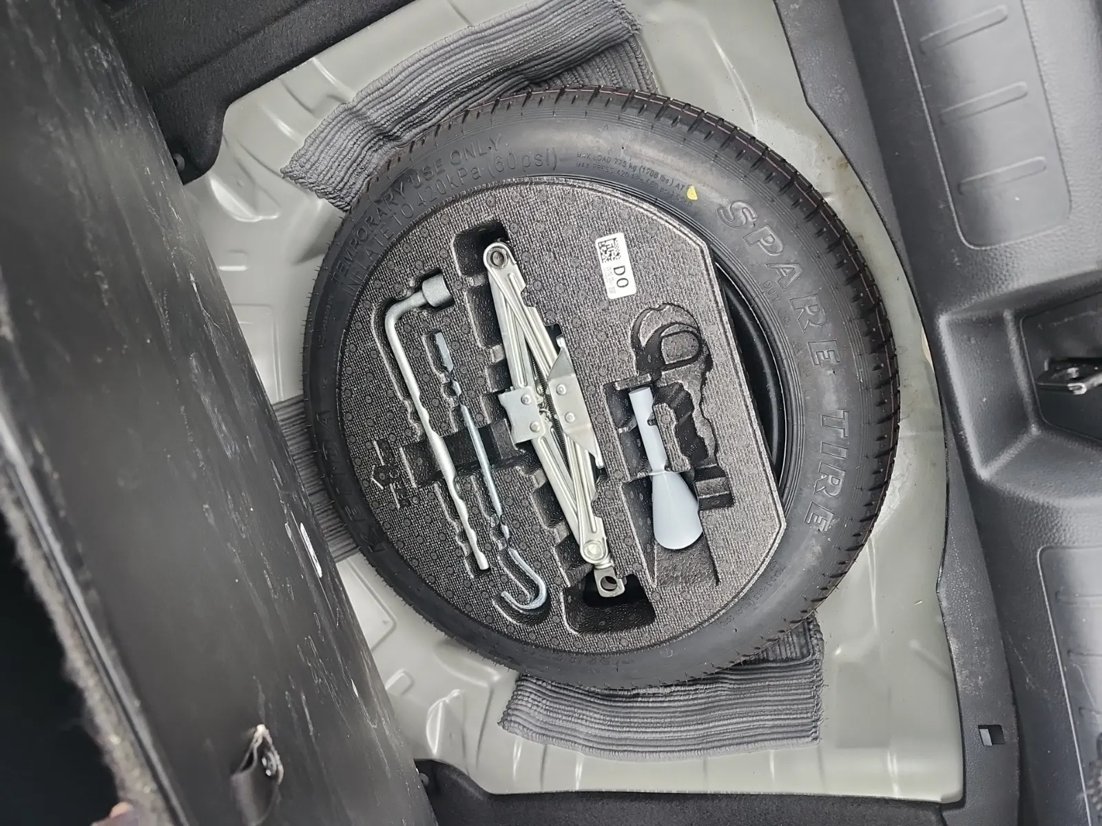Spare Tire & Wheel Photo