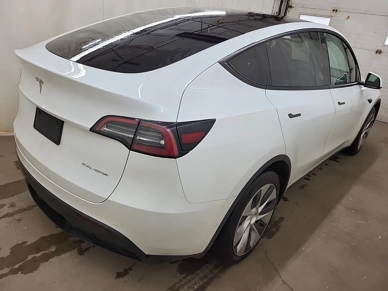 Passenger Rear 3/4 Photo