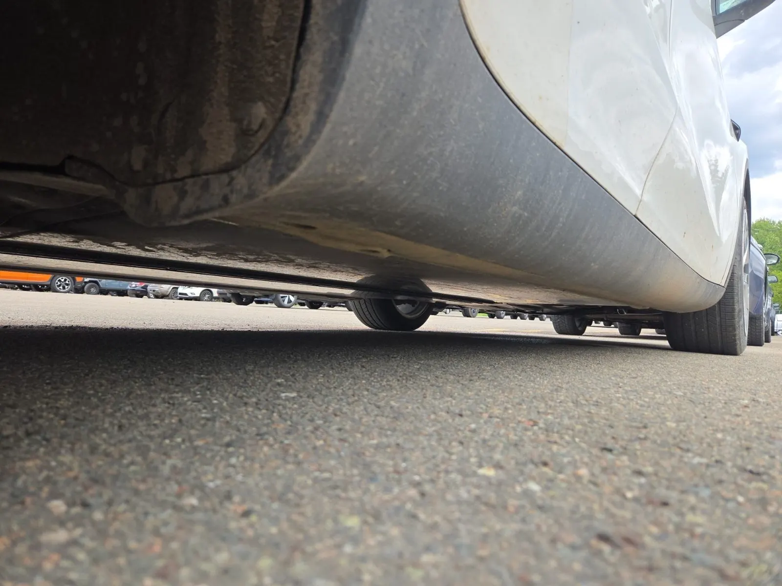 Undercarriage - Passenger Photo