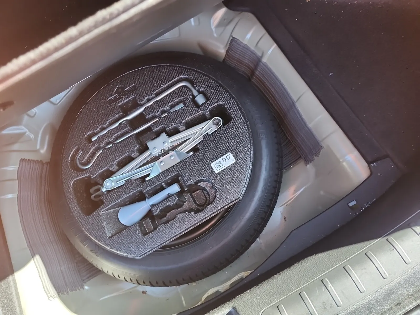 Spare Tire & Wheel Photo