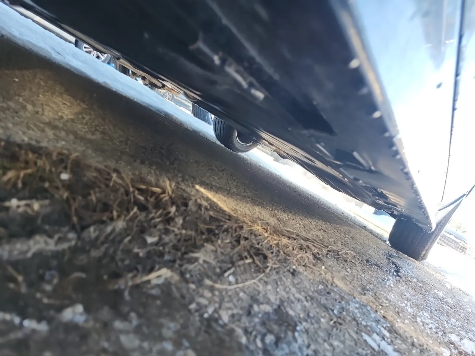 Undercarriage - Driver Photo