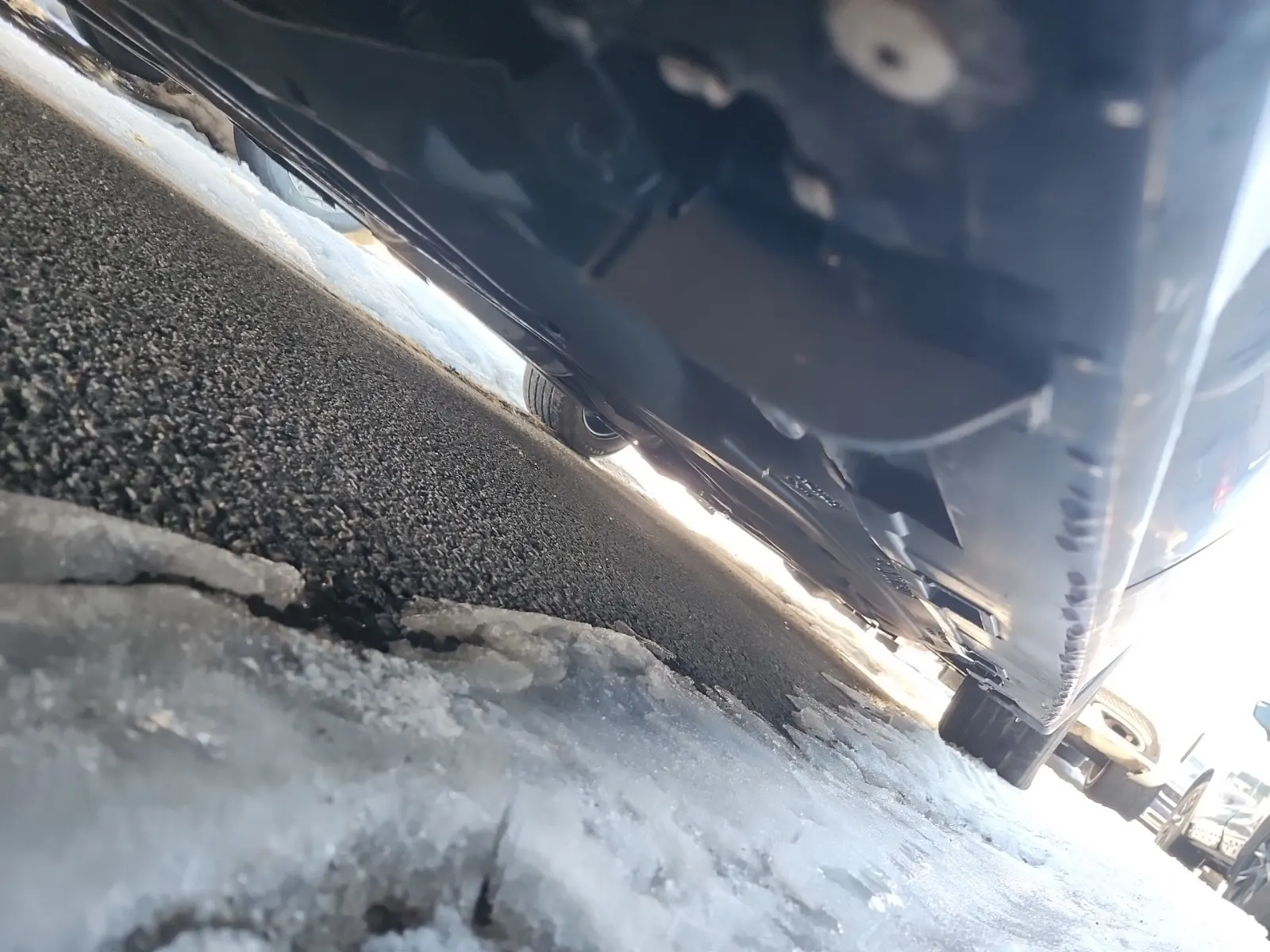 Undercarriage - Passenger Photo
