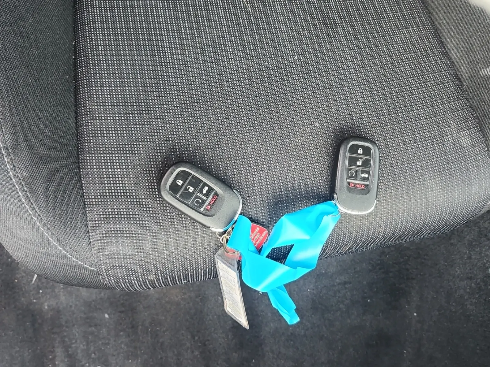 Keys/Fobs/Manual Photo