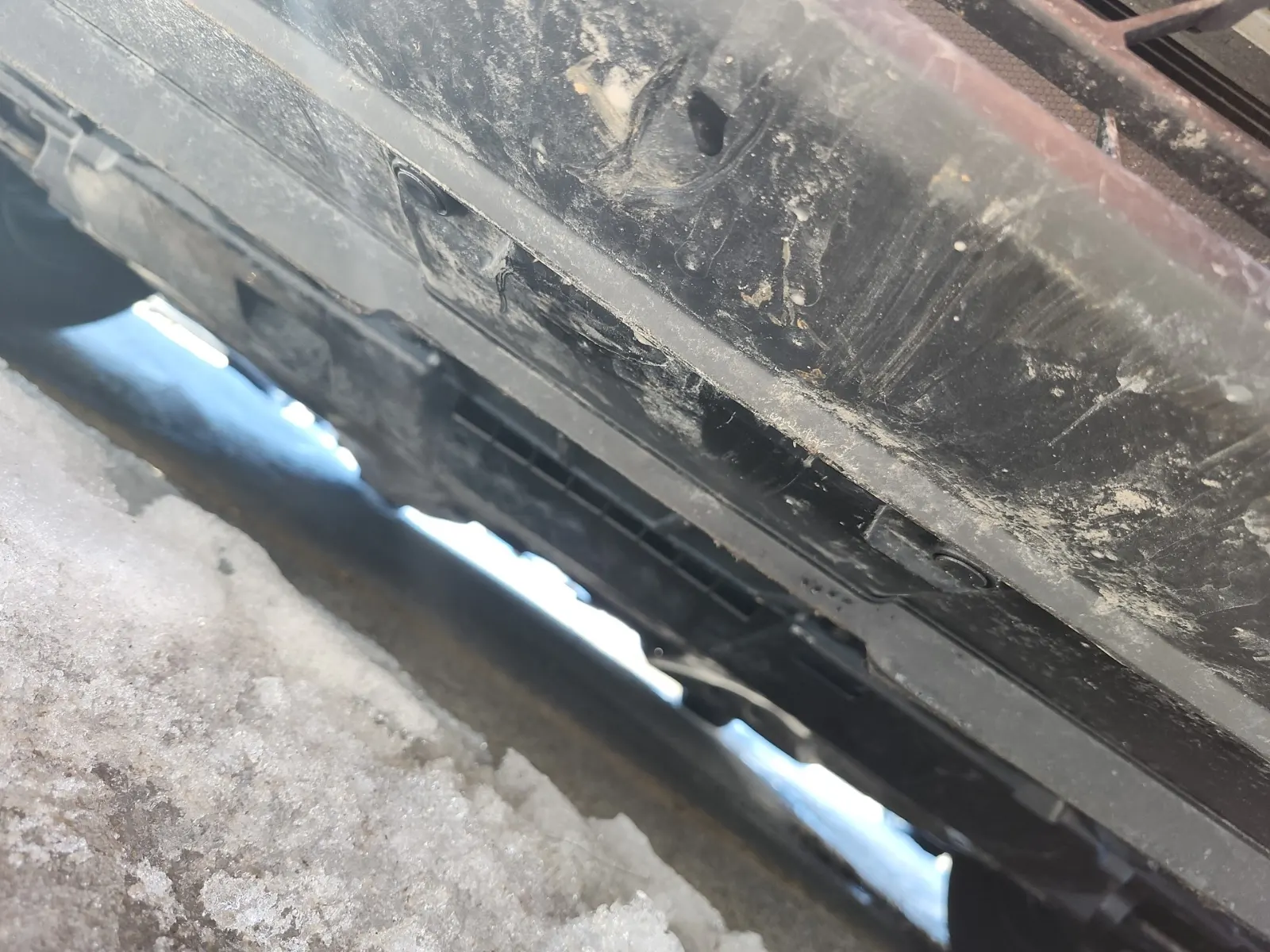 Undercarriage - Front Photo