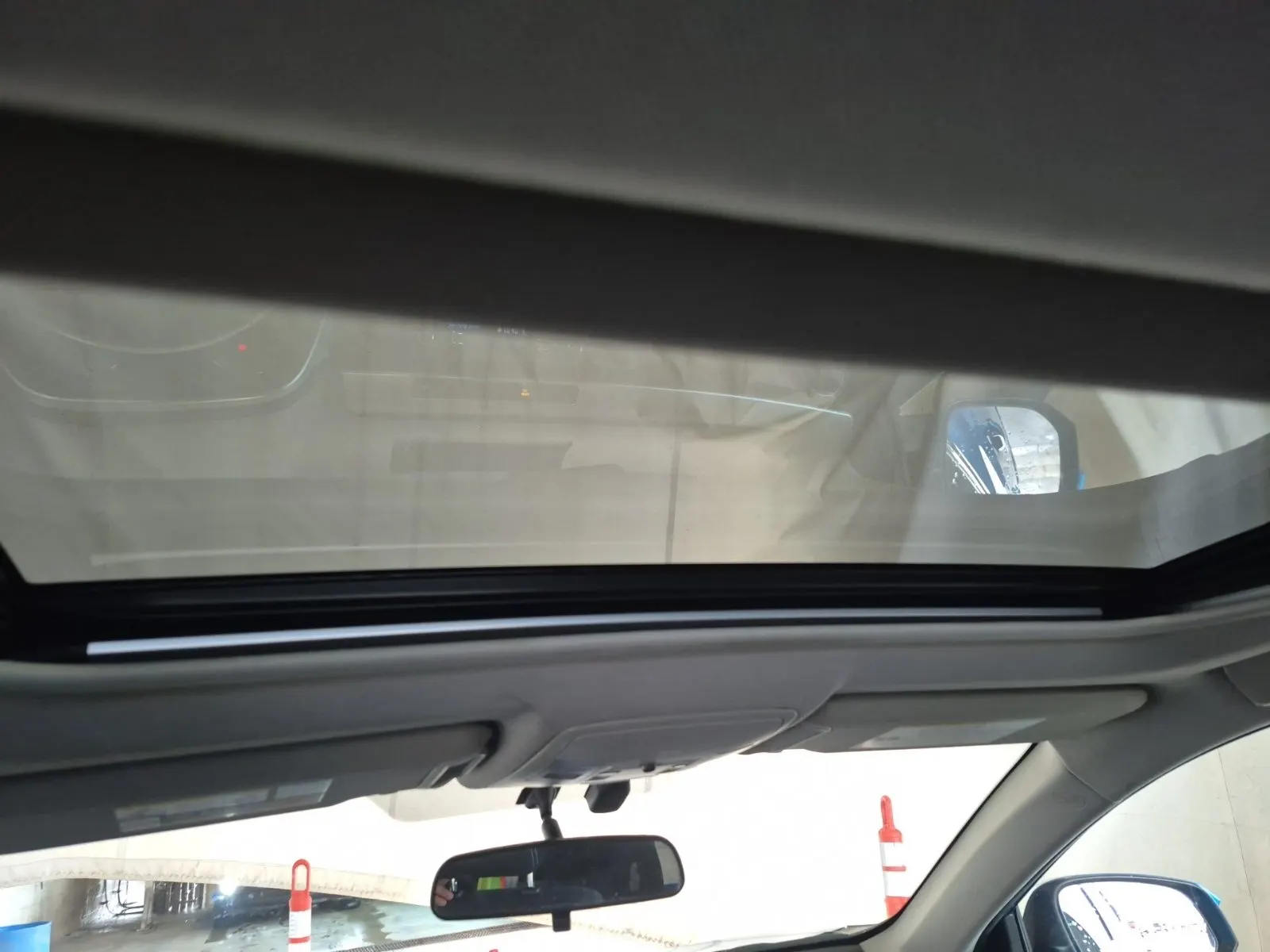 Interior Roof Photo