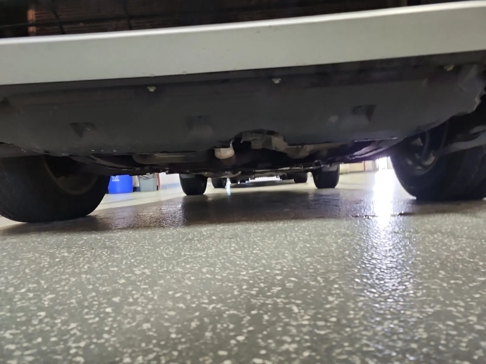 Undercarriage - Front Photo