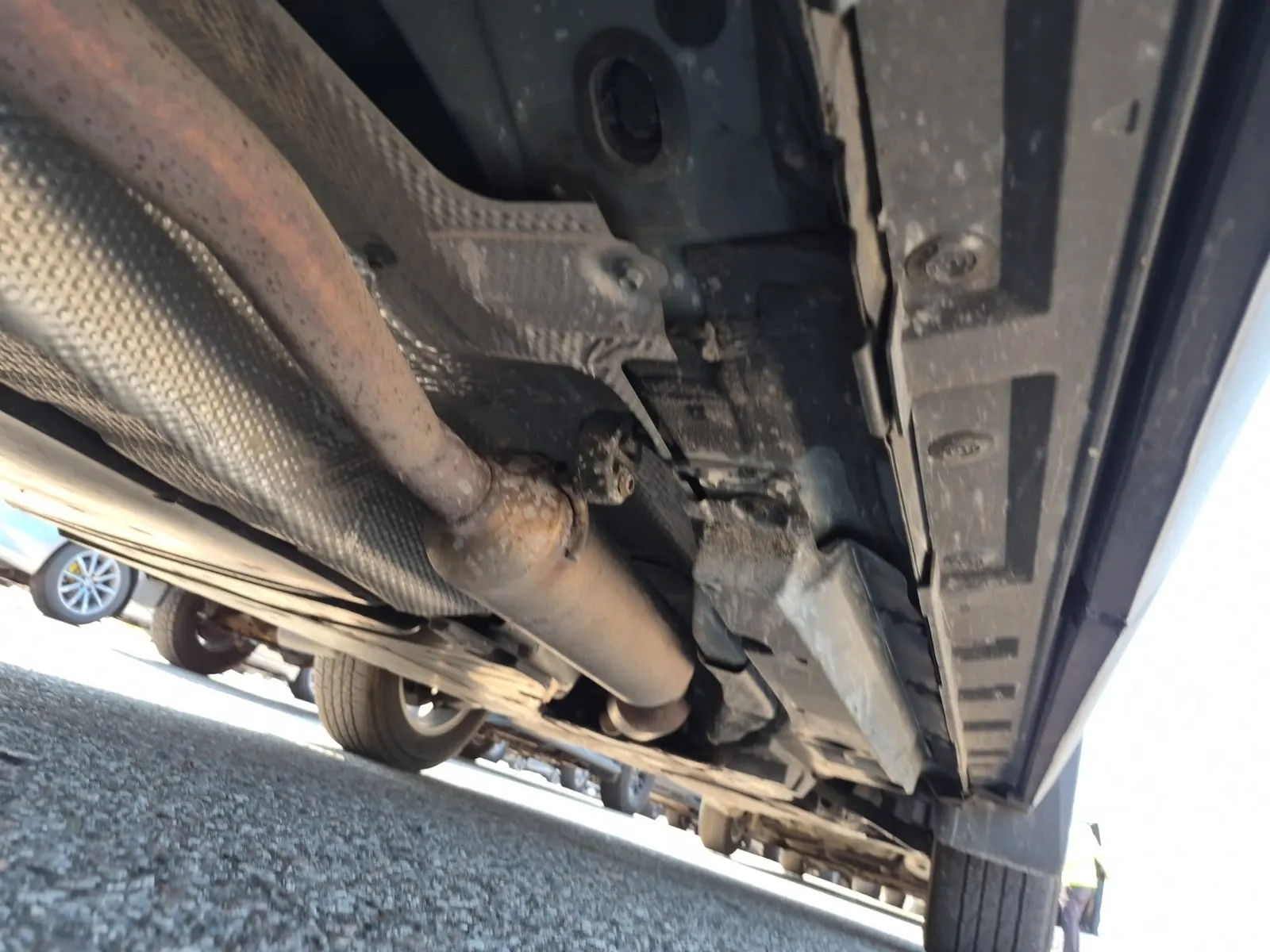 Undercarriage - Passenger Photo