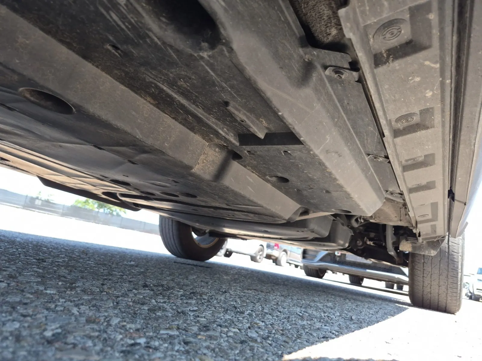 Undercarriage - Driver Photo