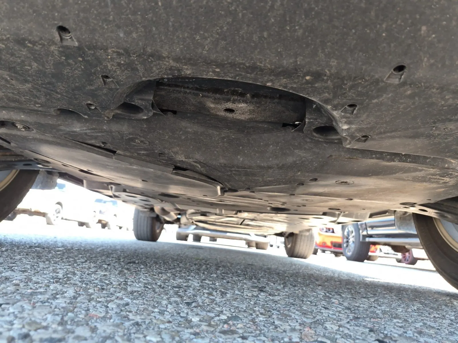 Undercarriage - Front Photo