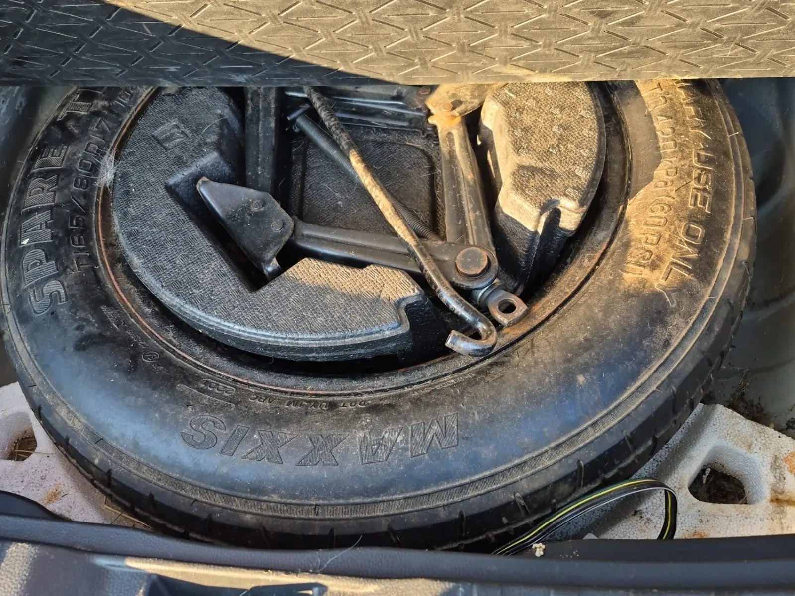 Spare Tire & Wheel Photo