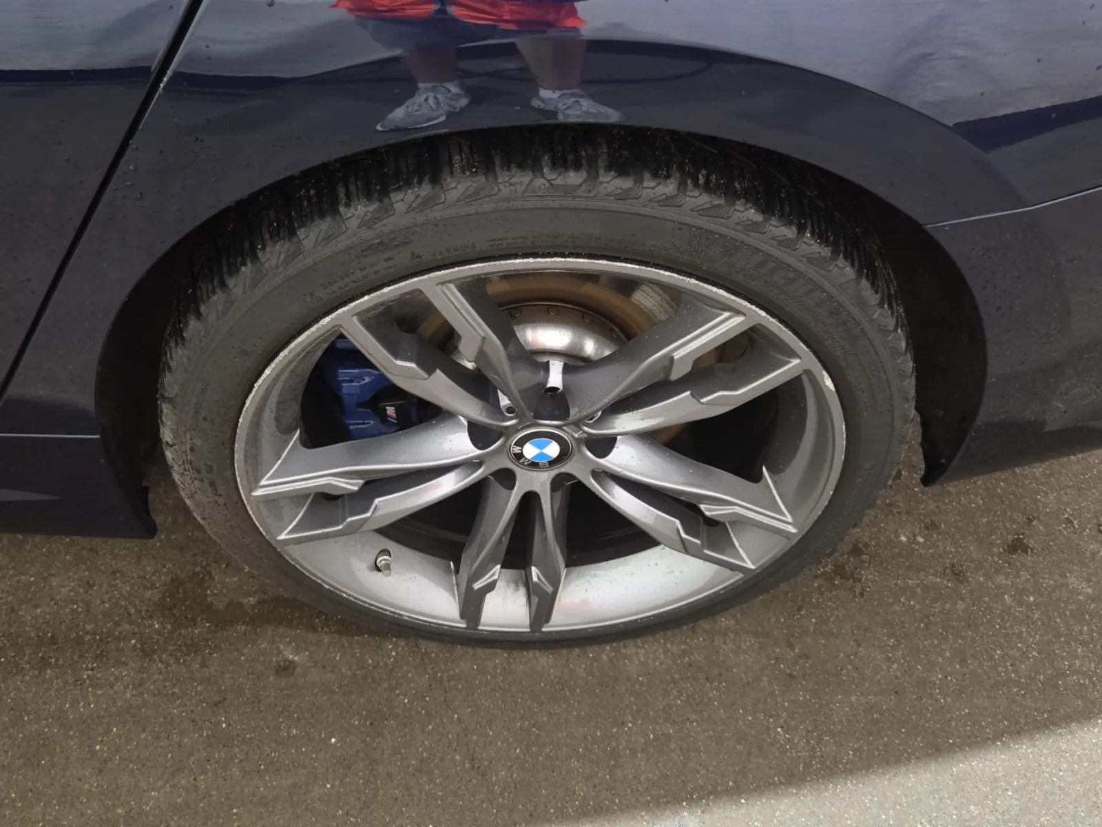 Left Rear Wheel/Tire Photo