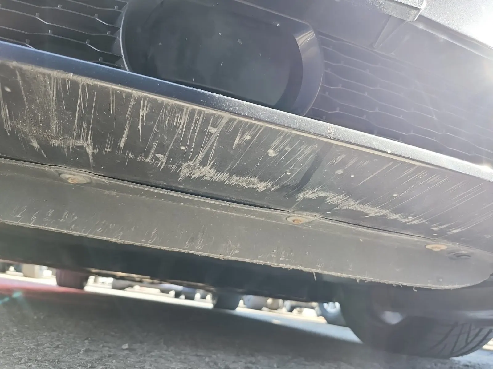 Undercarriage - Front Photo