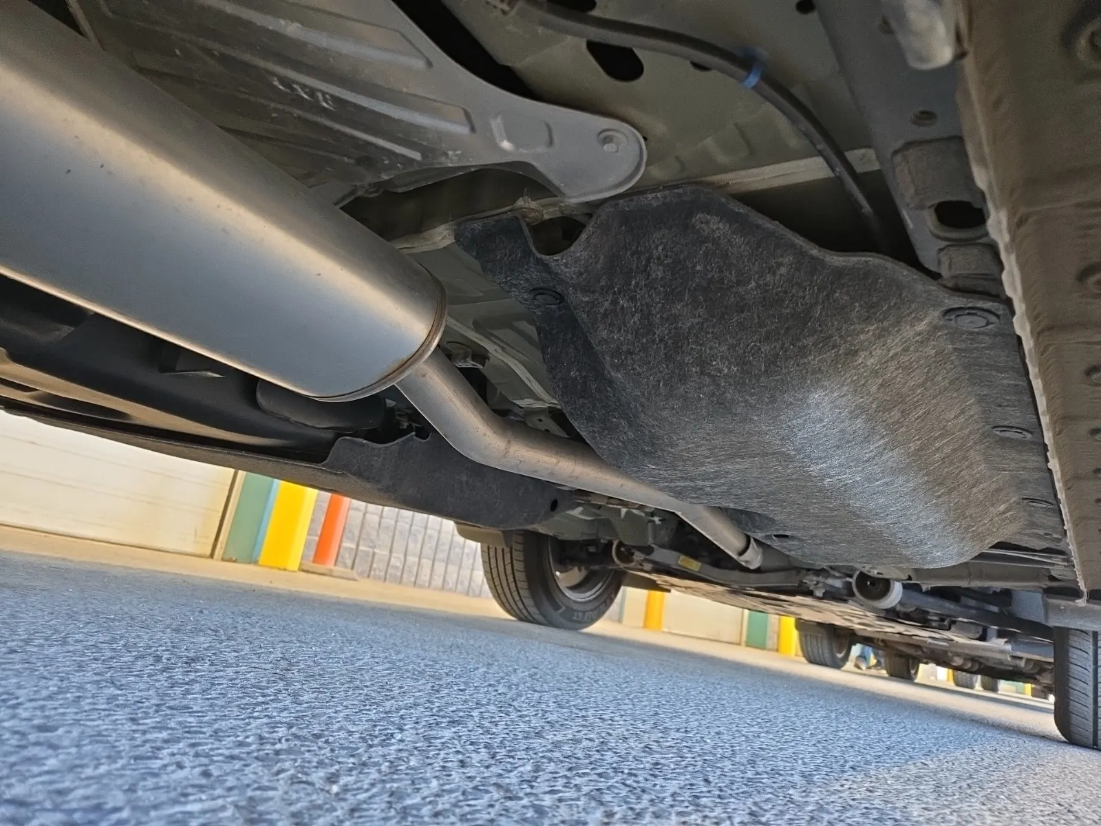 Undercarriage - Passenger Photo