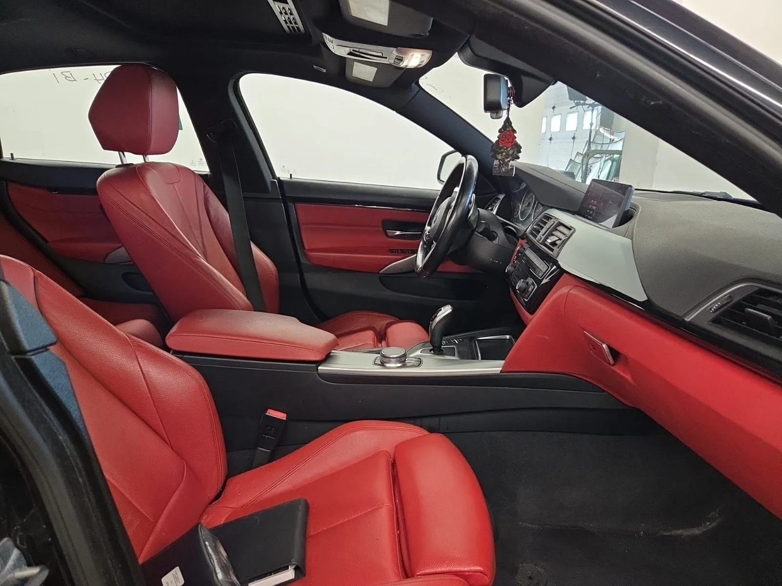 Right Side Interior Photo