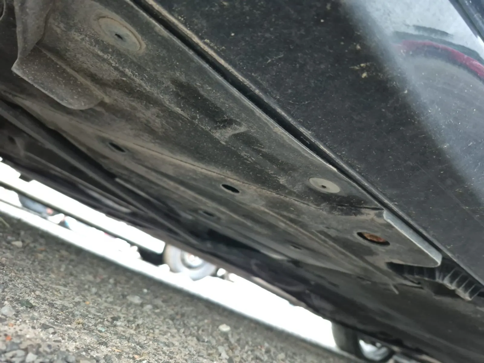 Undercarriage - Passenger Photo