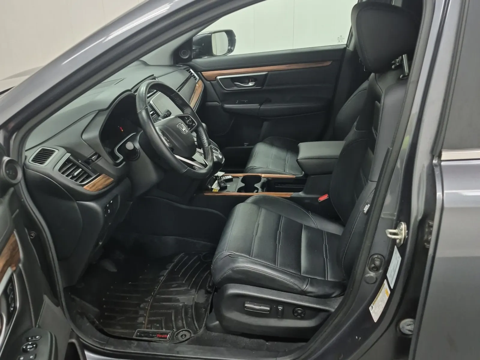 Front Interior Photo