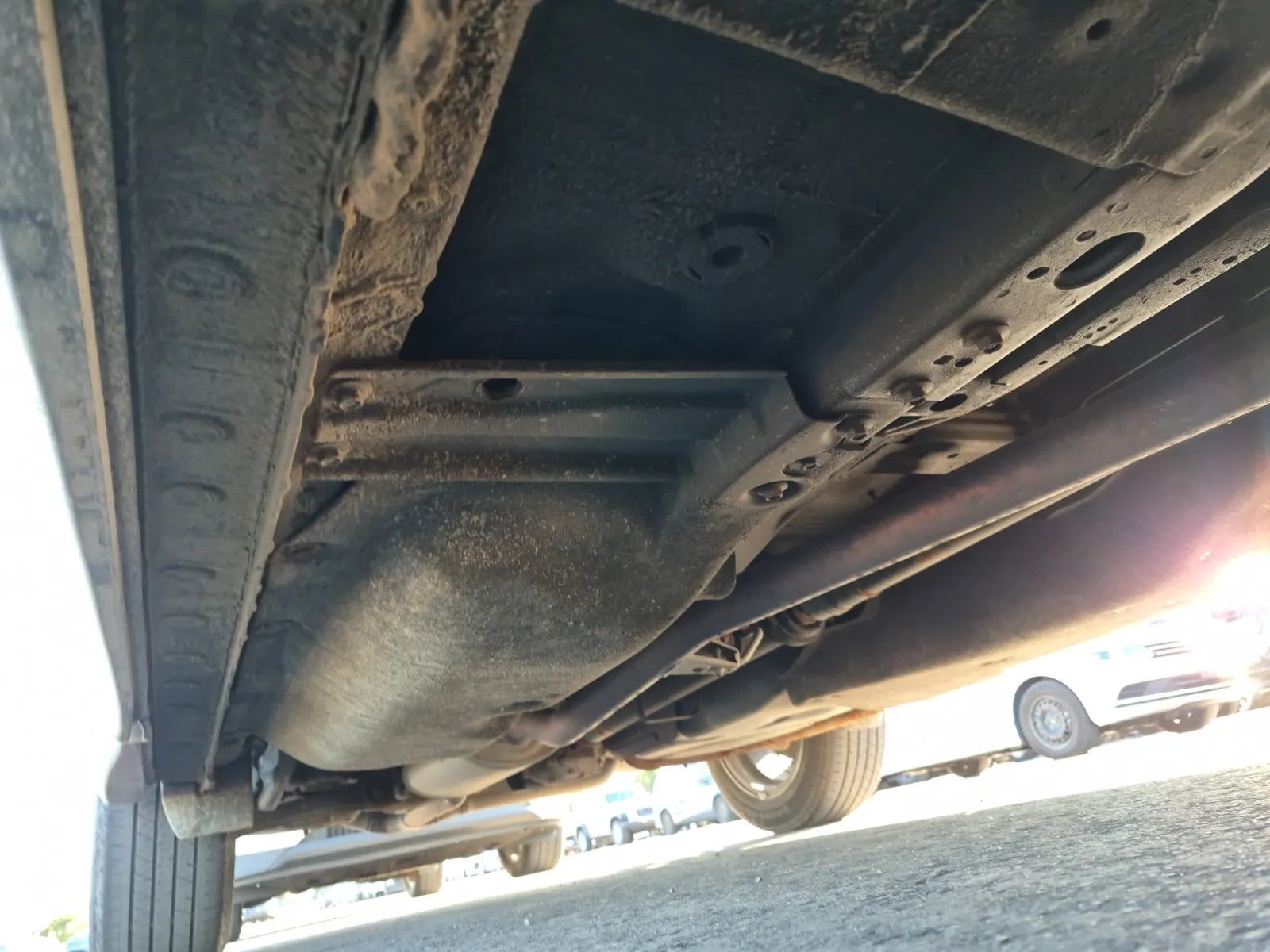 Undercarriage - Passenger Photo