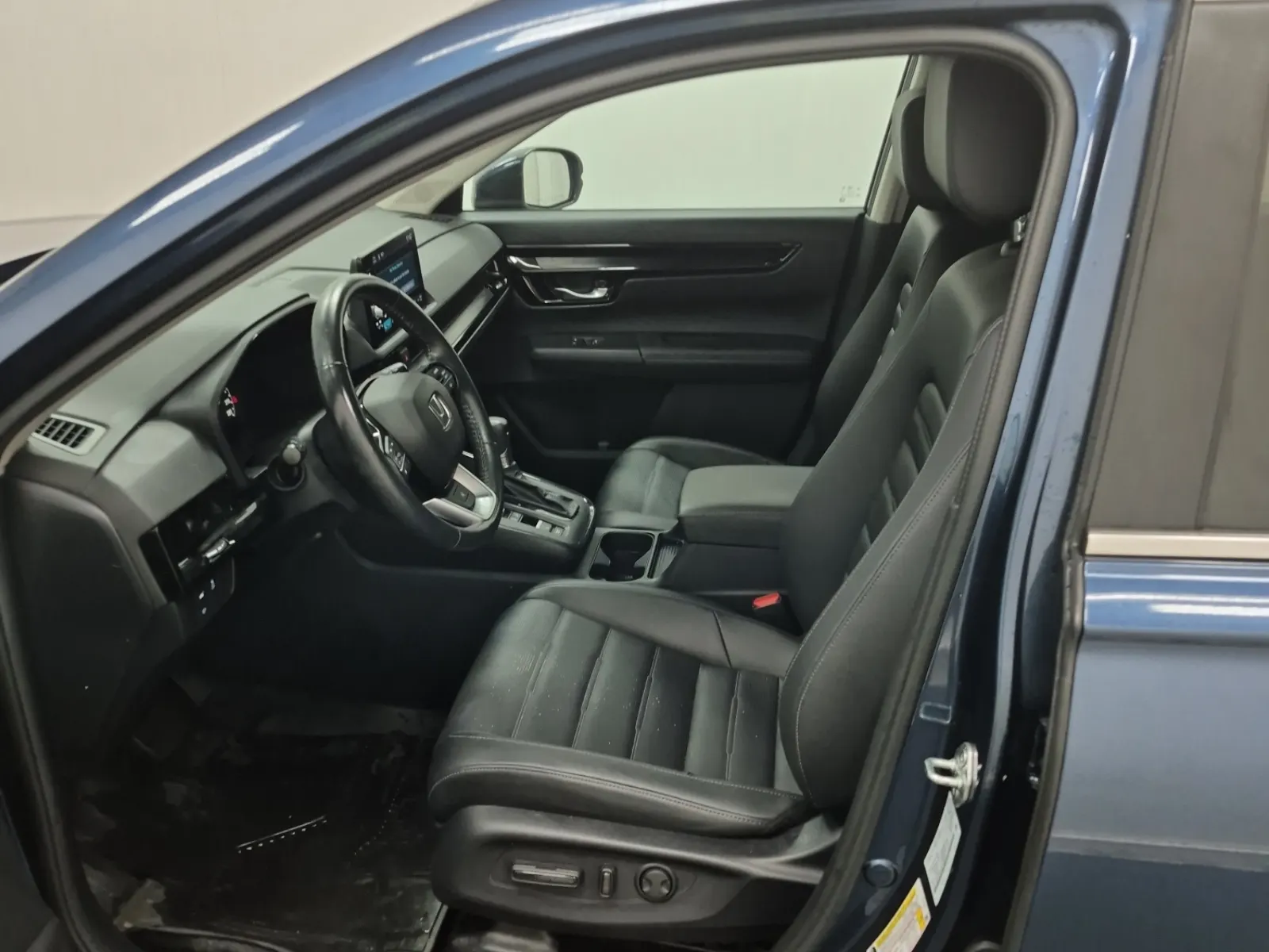 Front Interior Photo