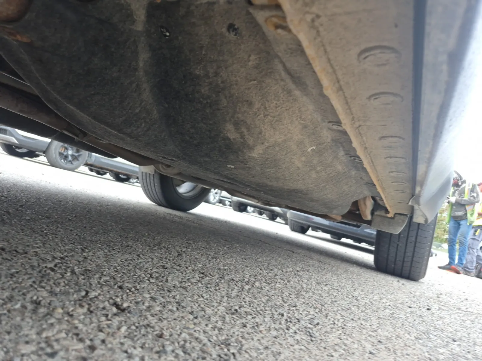 Undercarriage - Driver Photo