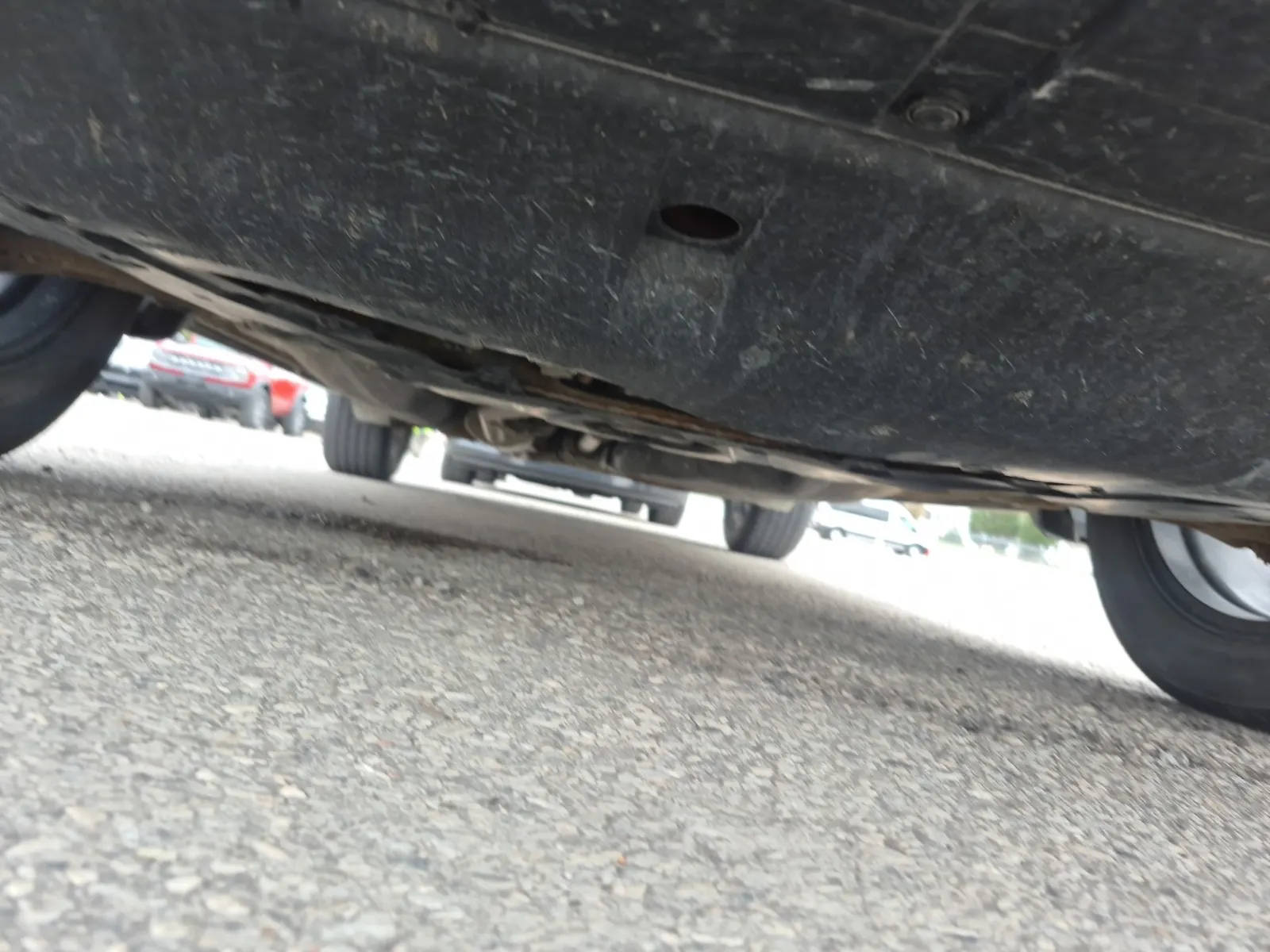 Undercarriage - Front Photo