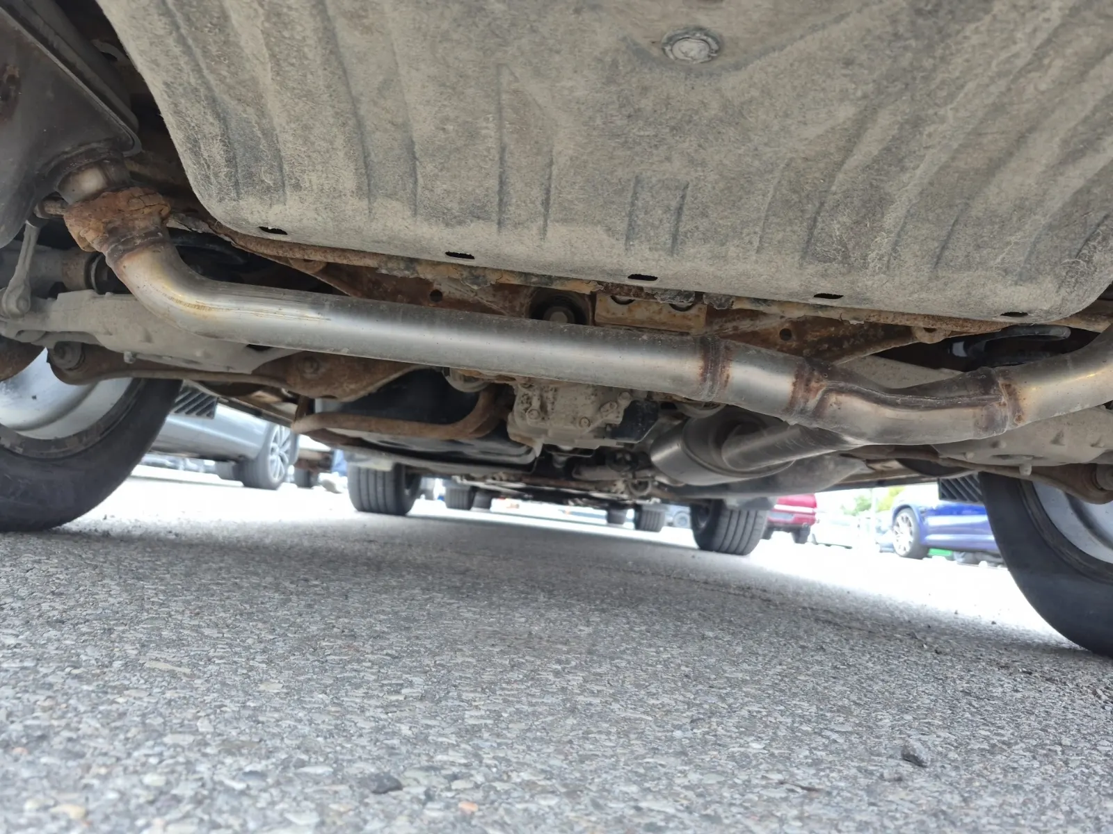 Undercarriage - Rear Photo