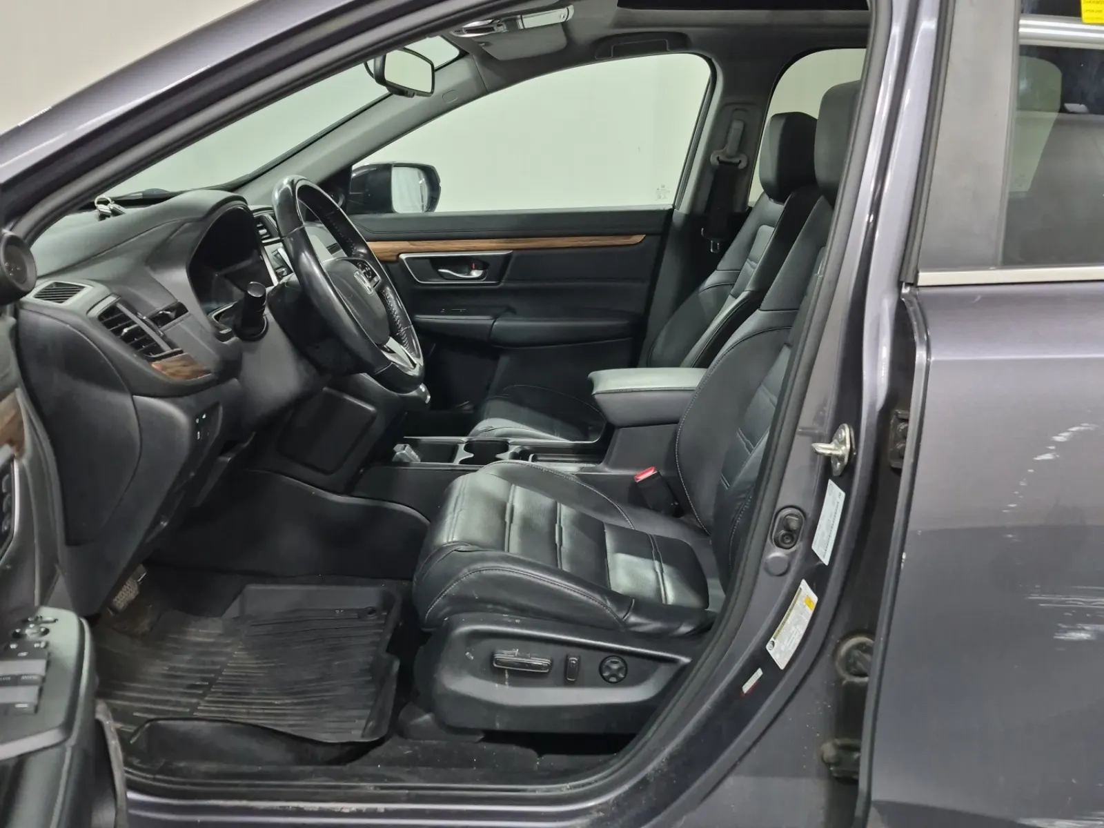 Front Interior Photo