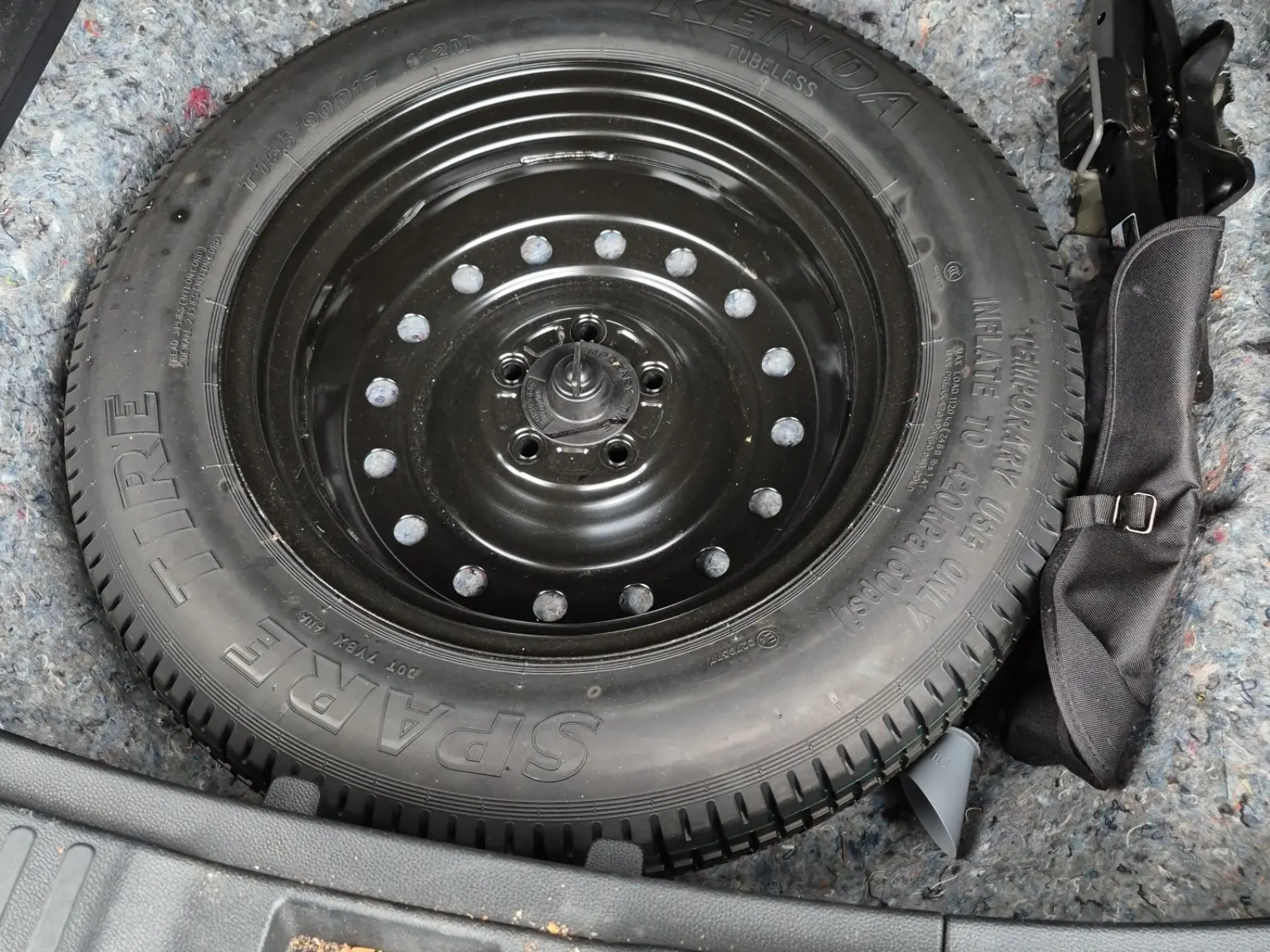 Spare Tire & Wheel Photo