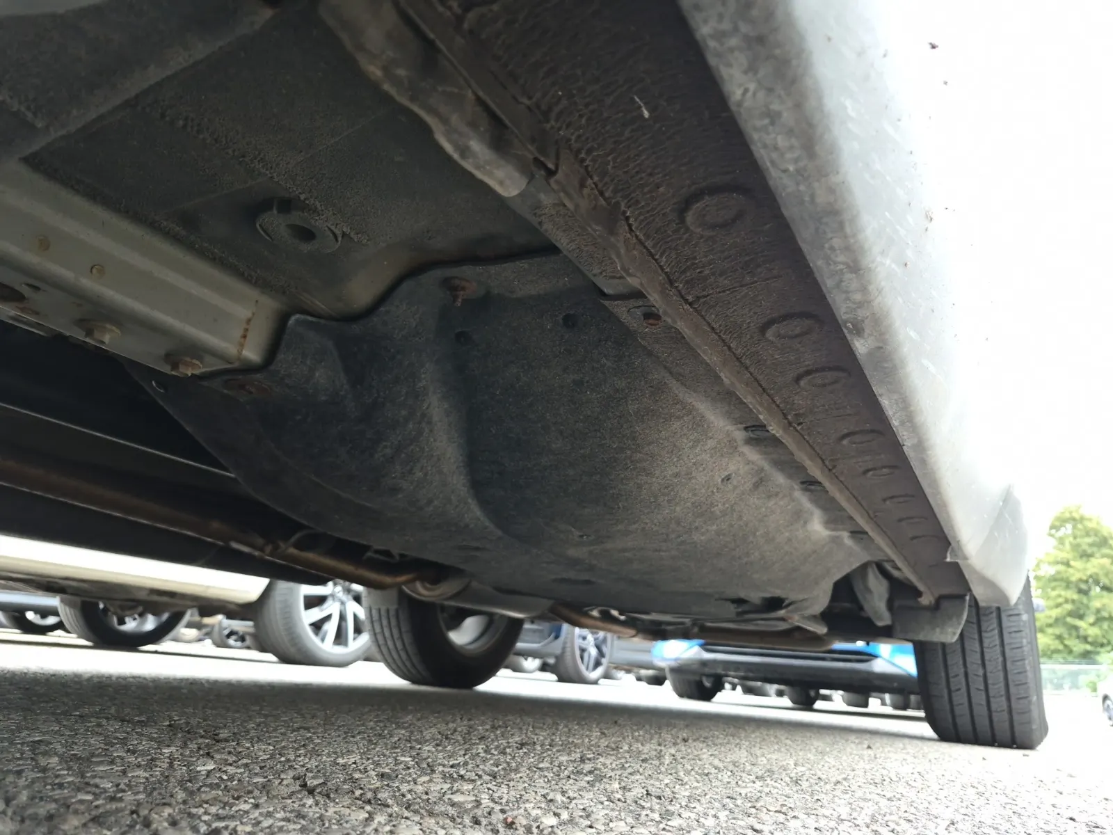 Undercarriage - Driver Photo