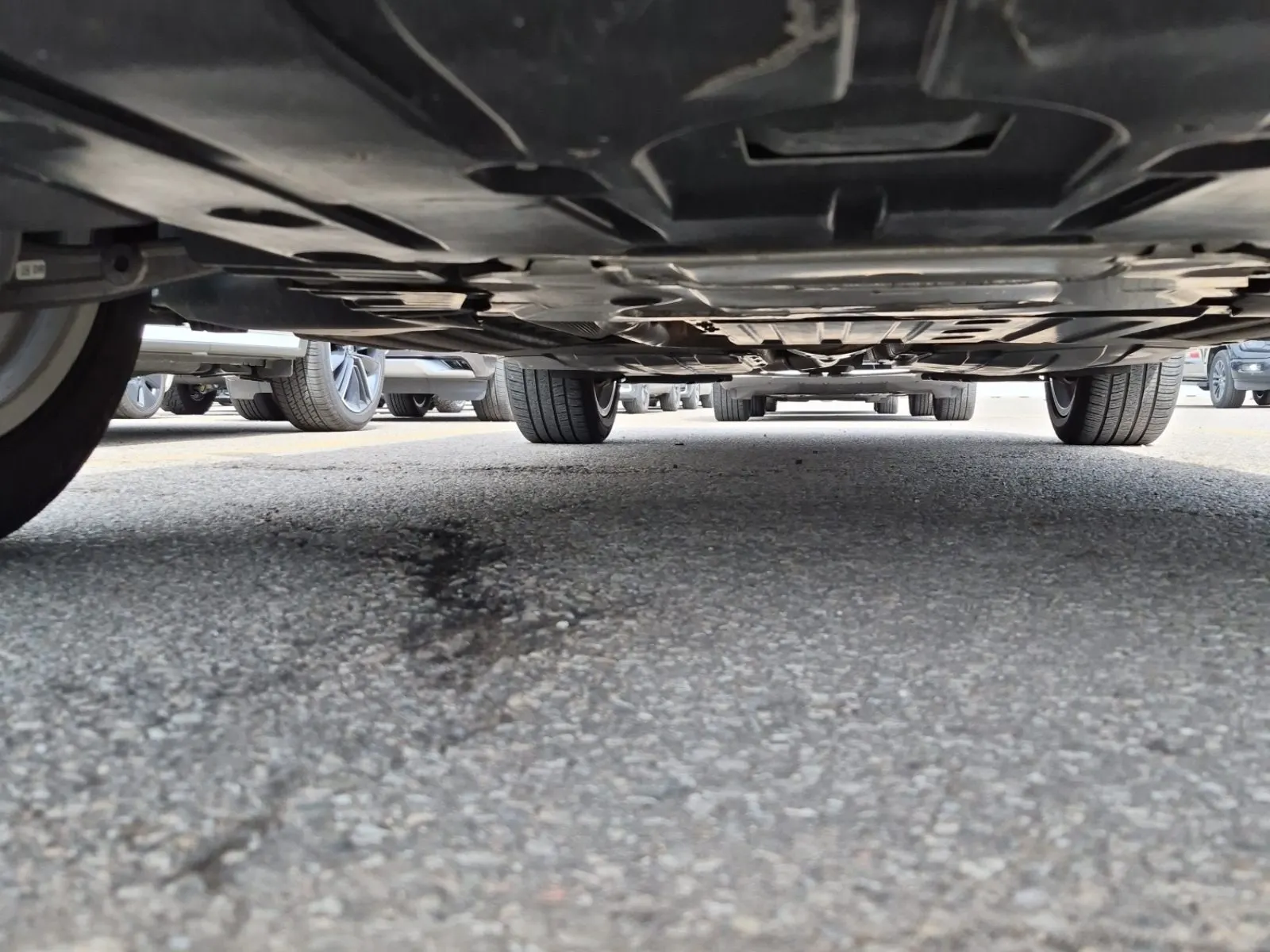 Undercarriage - Front Photo
