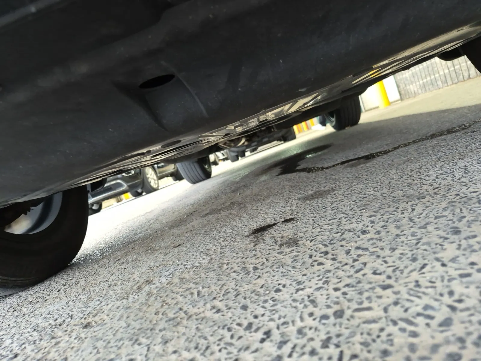 Undercarriage - Front Photo