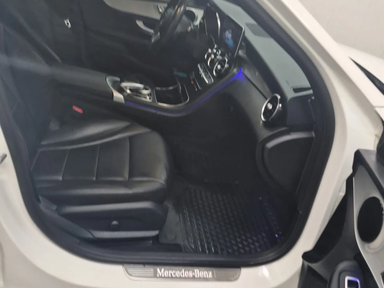 Right Side Interior Photo