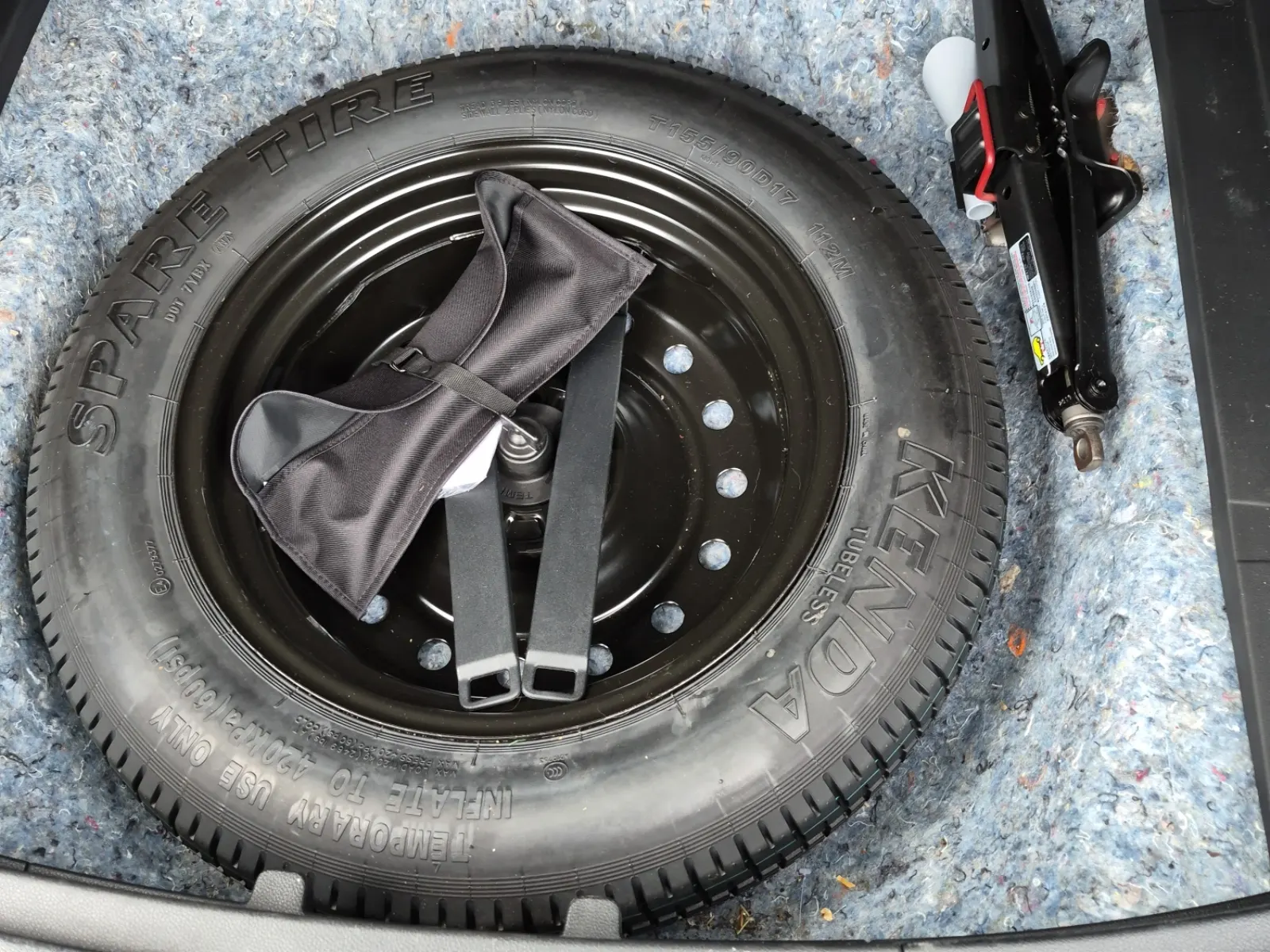 Spare Tire & Wheel Photo