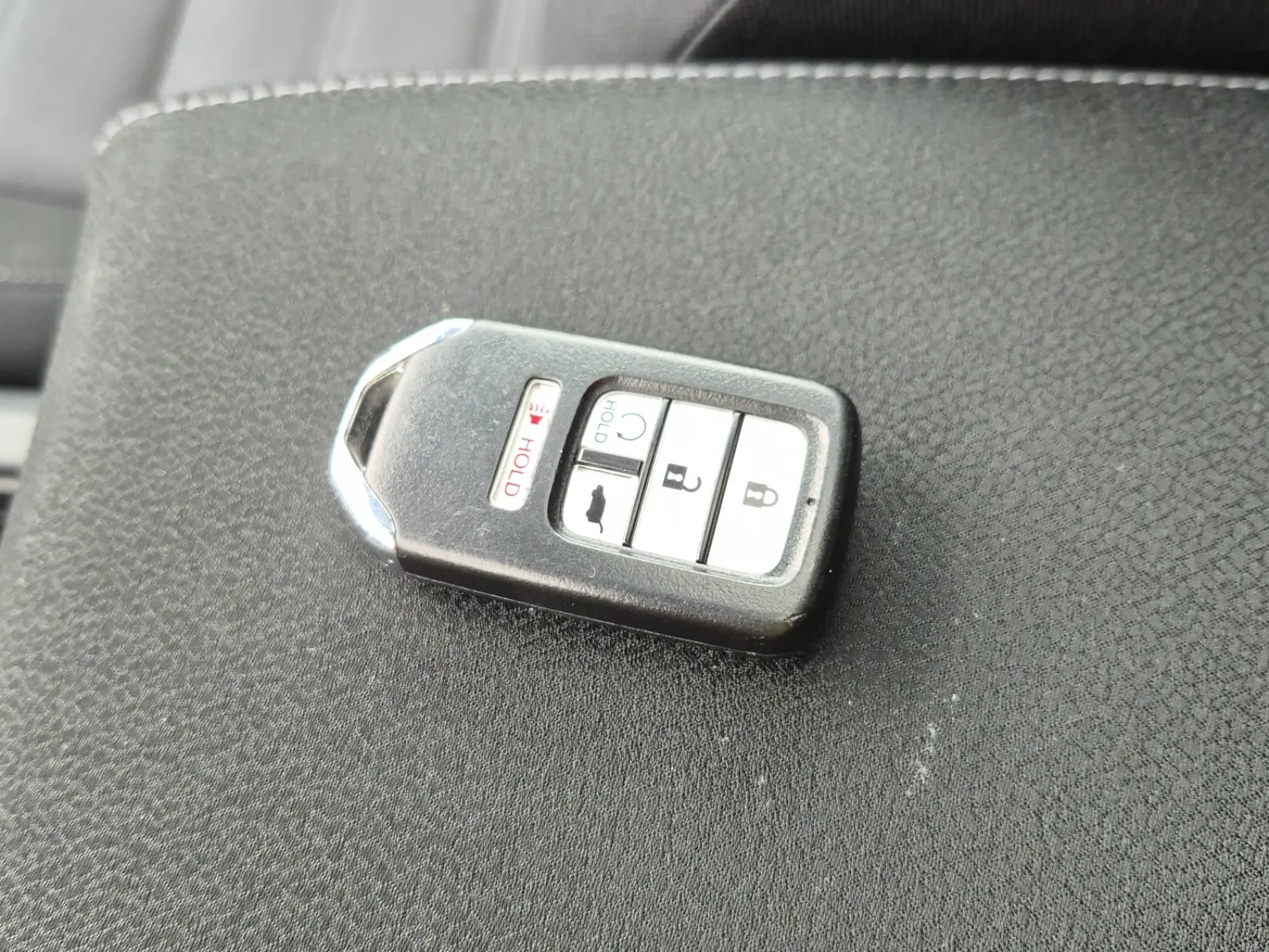 Keys/Fobs/Manual Photo